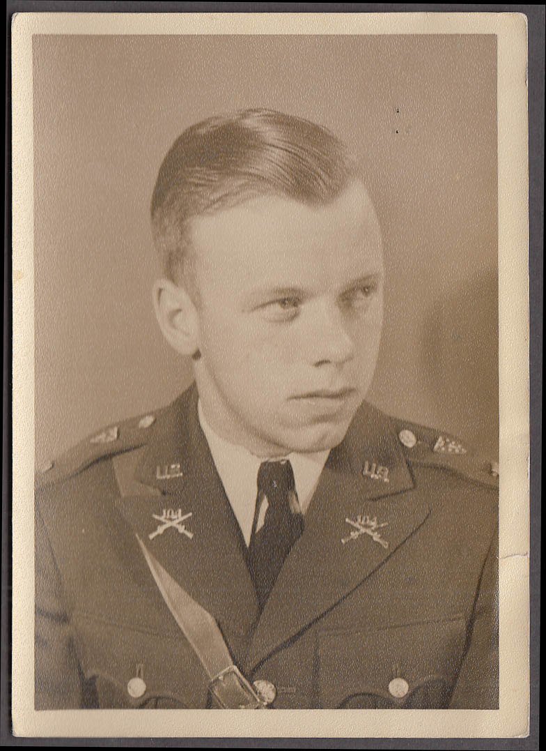 lieutenant-1st-bn-104th-infantry-division-photo-1940s-estate-lloyd