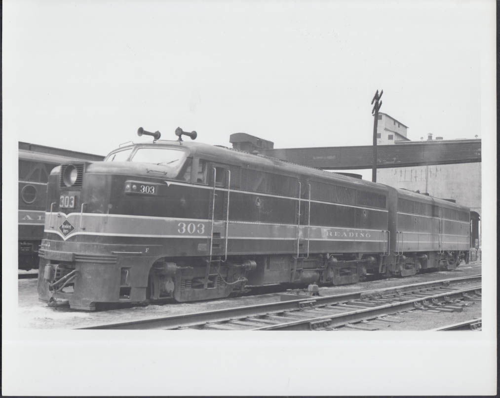 Reading RR Alco FA-1 Diesel Locomotive #303 A-B Photo