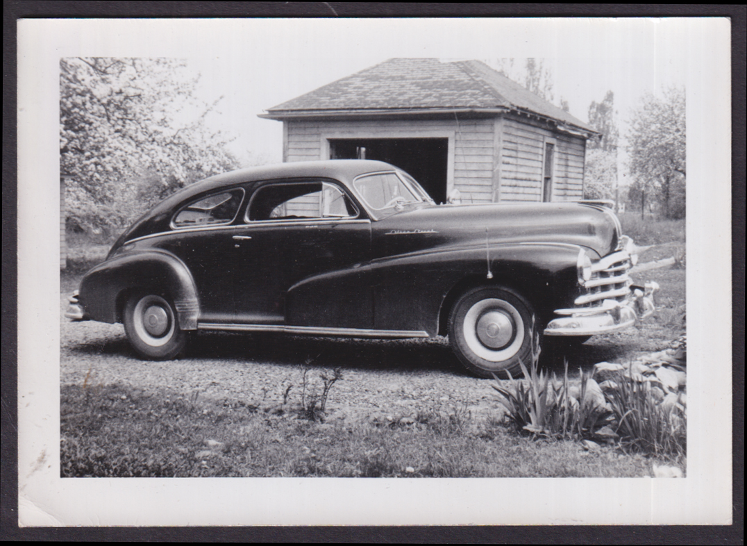 Pontiac Silver Streak online B&W