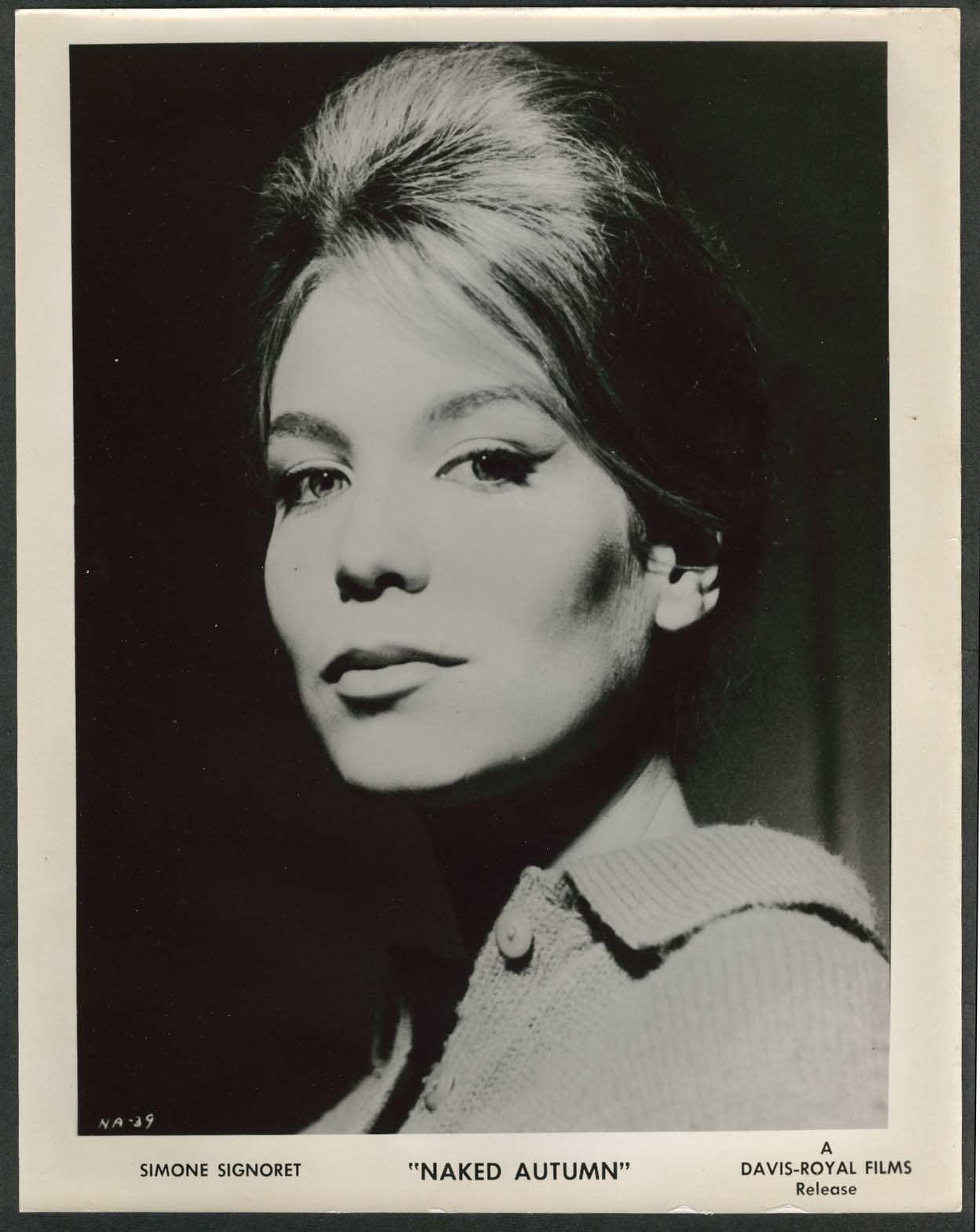 Simone Signoret Naked Autumn 8x10 photograph 1961