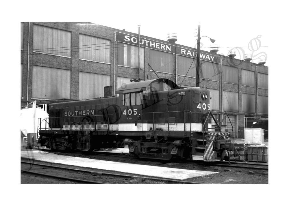 southern-railway-diesel-locomotive-405-5x7