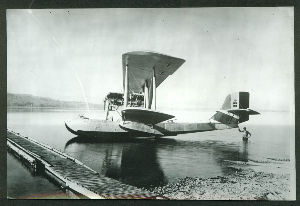 Macchi M.24 Flying Boat at dockside official Stato Maggiore Aeronautica photo