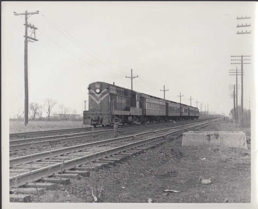 Jersey Central RR Fairbanks-Morse Diesel H15-44 #1511 commuter train ...