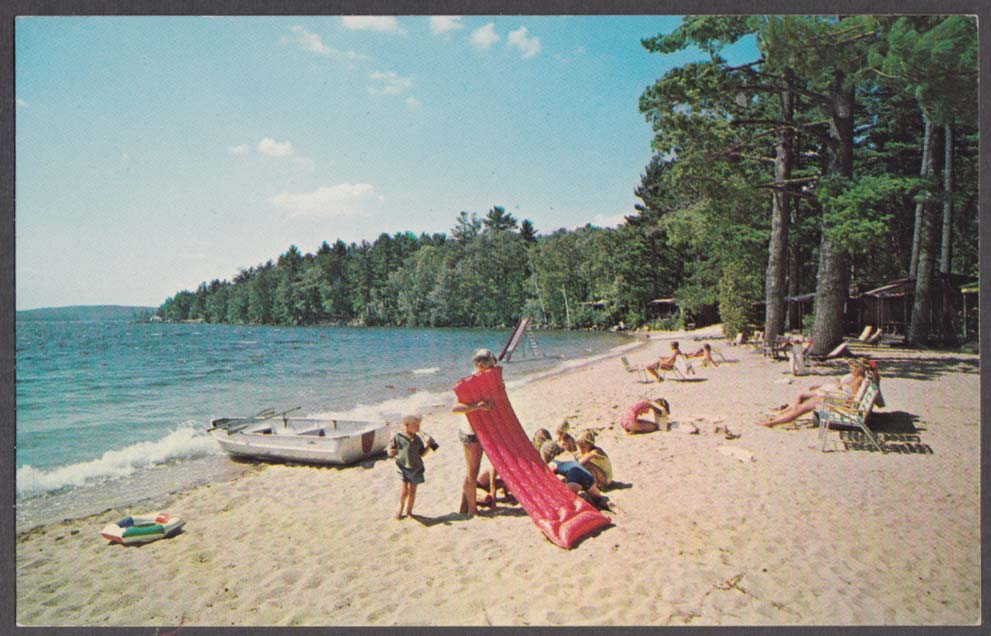 Beach front Bald Peak Colony Club Melvin Village NH postcard 1950s