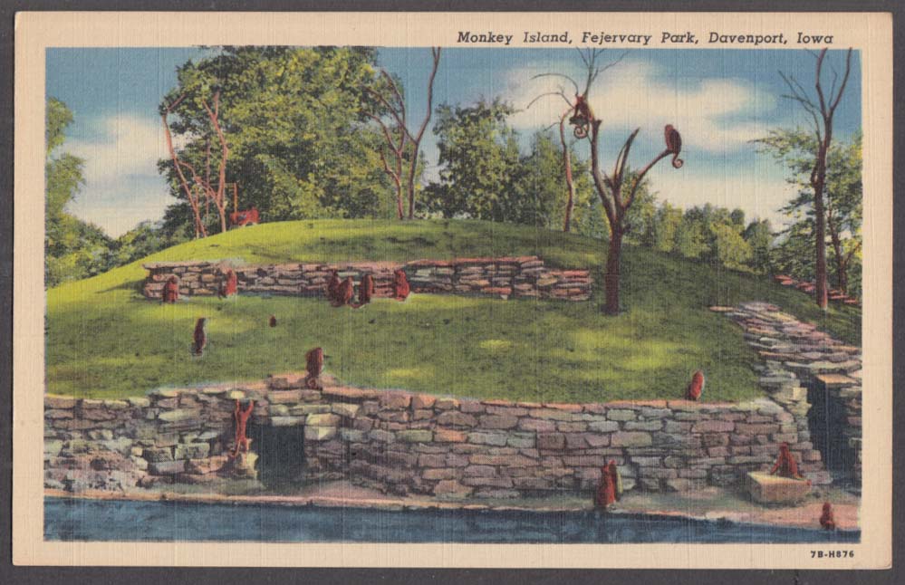 Monkey Island Fejervary Park Davenport IA postcard 1930s