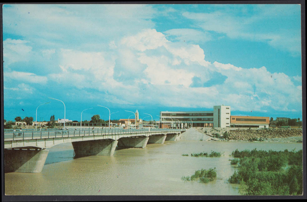 Rio Grande River Bridge Laredo TX-Nuevo Laredo MX postcard 1950s