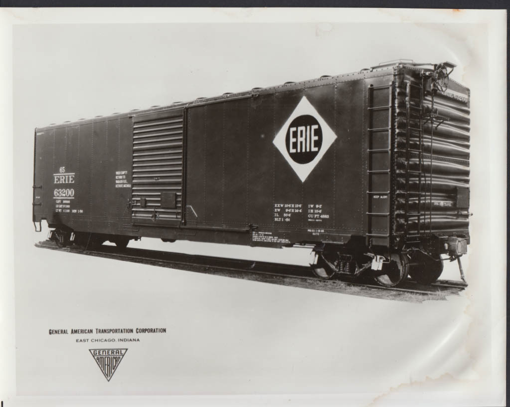 Erie Railroad photo steel box car #63200 Built 1956 GATX E Chicago IN