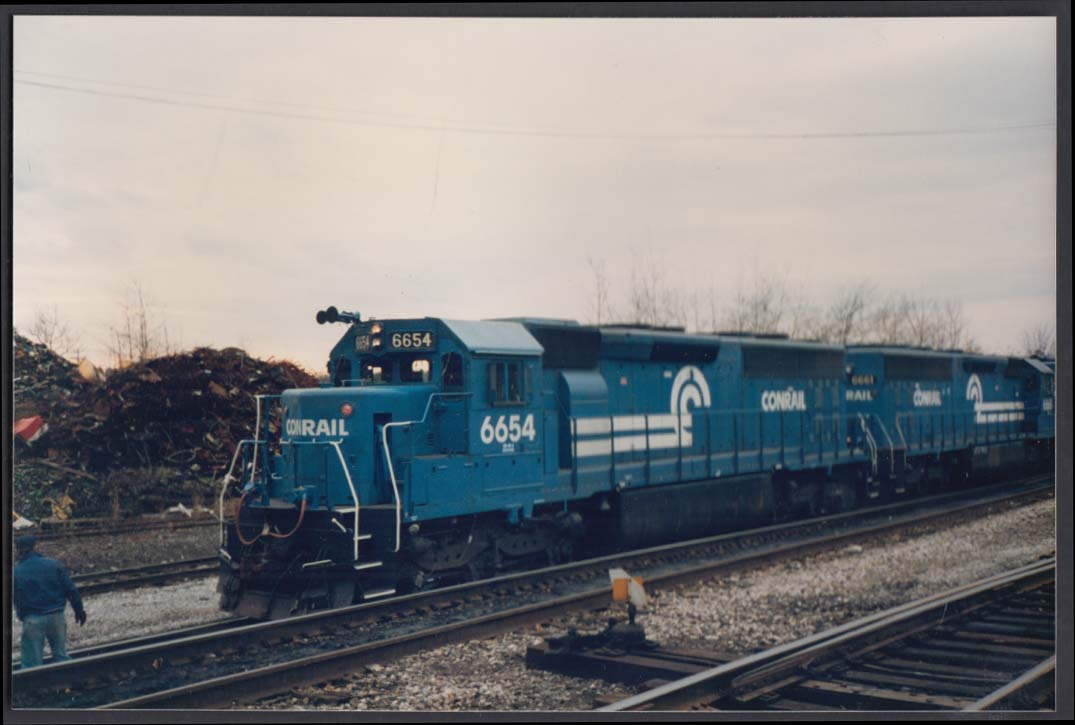 Conrail RR EMD SD45-2 diesel locomotive #6654 & #6661 color photo ...