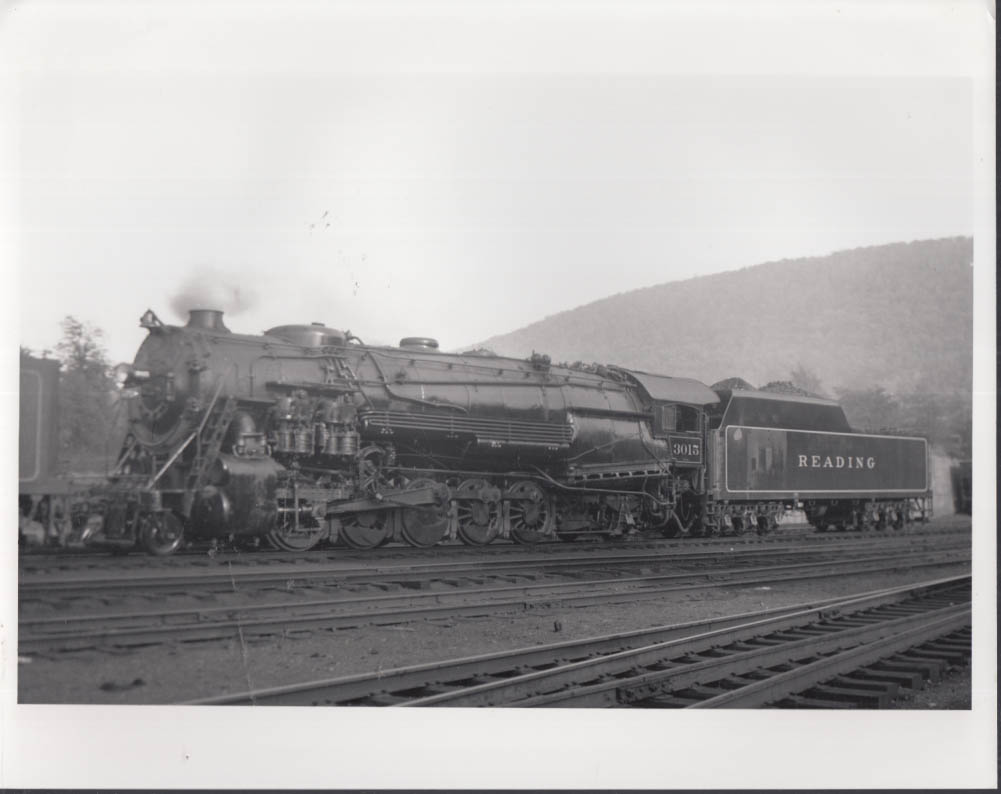 Reading RR photo: Class K-1sb 2-10-2 steam locomotive #3015