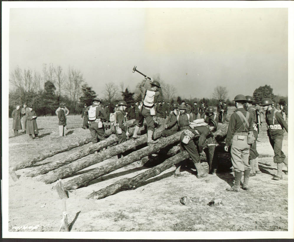 5th Engineers build tank obstacle Ft Belvoir 8x10 1939