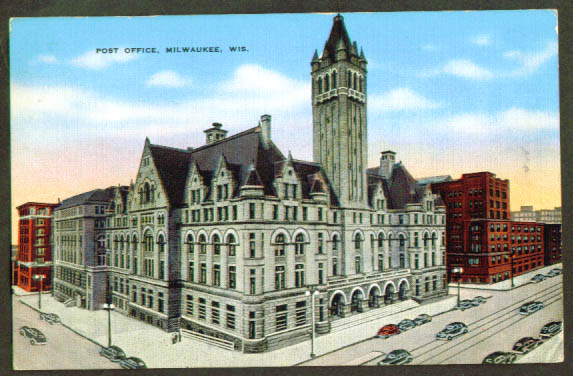 Post Office Milwaukee WI postcard 1945