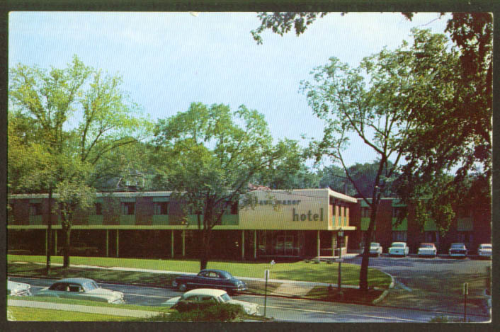 Mohawk Manor Motorist Hotel Syracuse NY postcard 1950s