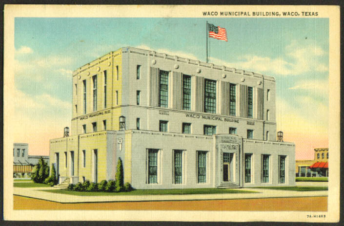 Waco Municipal Building at Waco TX postcard 1940s