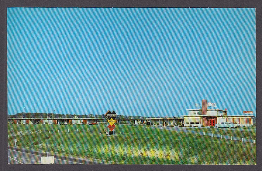 Tourinns Motor Court & Restaurant Kiptopeke Beach VA postcard 1950s