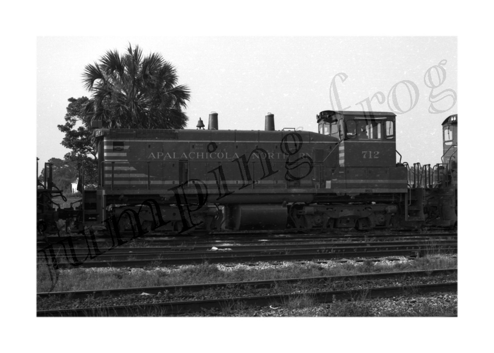 Apalachicola Northern diesel locomotive #712 5x7