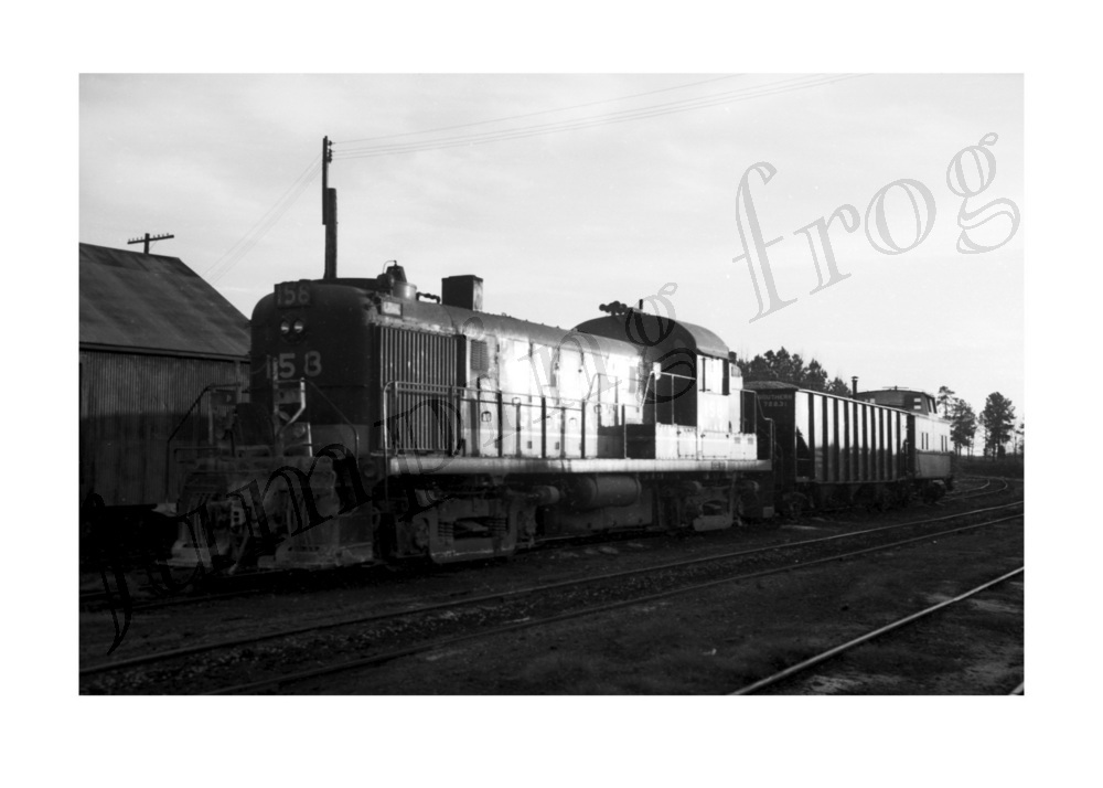 Central of Georgia Railroad diesel locomotive #153 5x7 photo