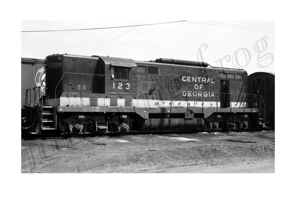 Central of Georgia diesel locomotive #123 5x7 #2