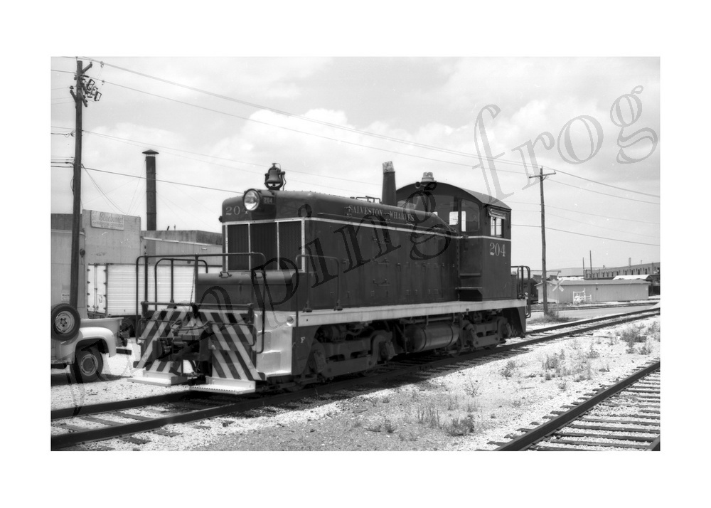 Galveston Wharves diesel switcher locomotive #204 5x7