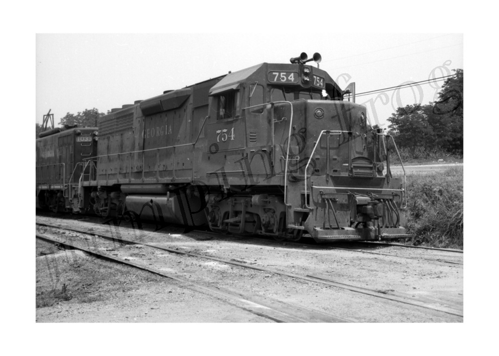 Georgia Railroad diesel locomotive #754 5x7 photo