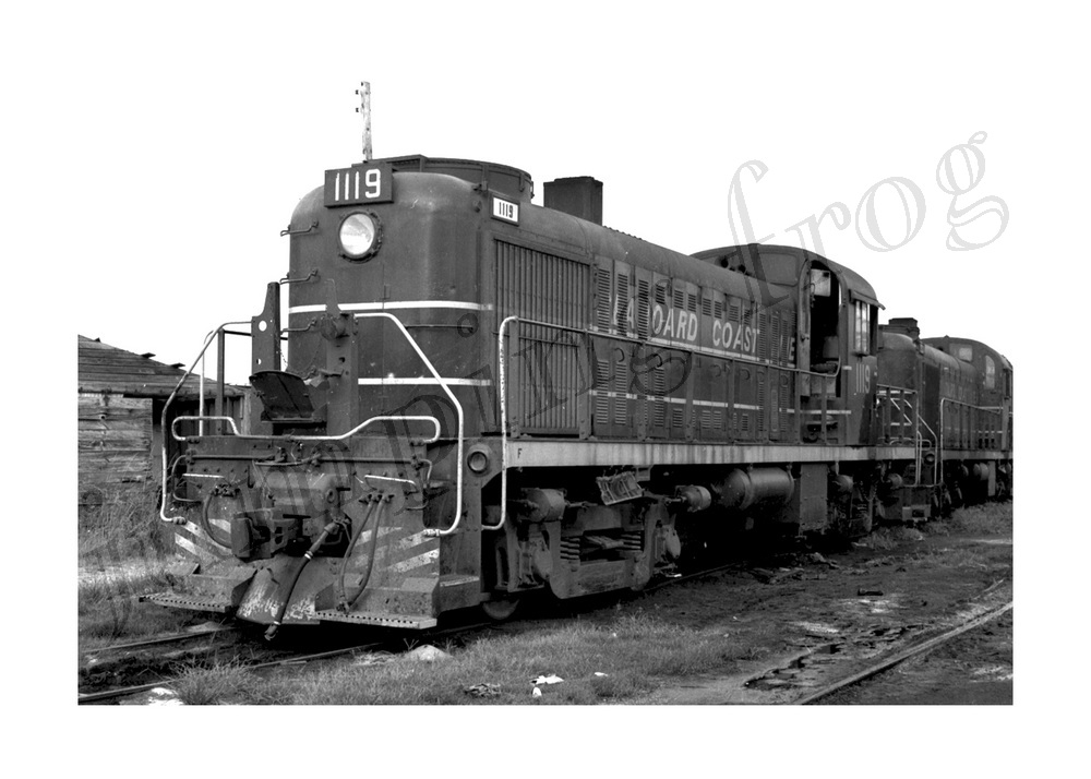 Seaboard Coast Line diesel locomotive #1119 5x7