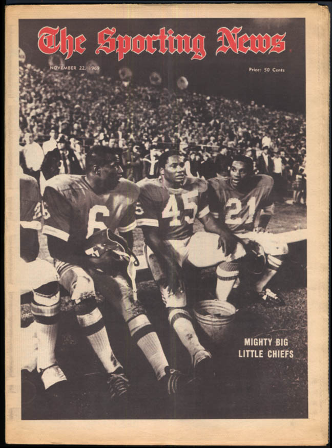 SPORTING NEWS 11/22 1969 KC Chiefs; Maynard; Choo Choo Justice; McCovey &c