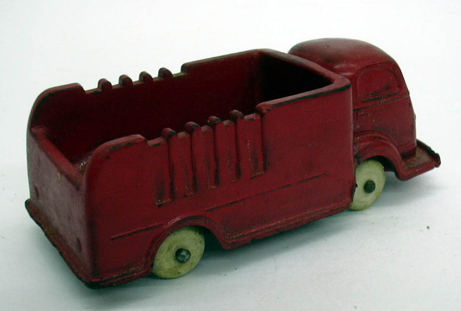 Auburn Rubber red 1938 International COE Cab-Over-Engine open bed toy truck